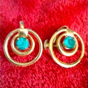 Vintage clip on earrings in very good condition